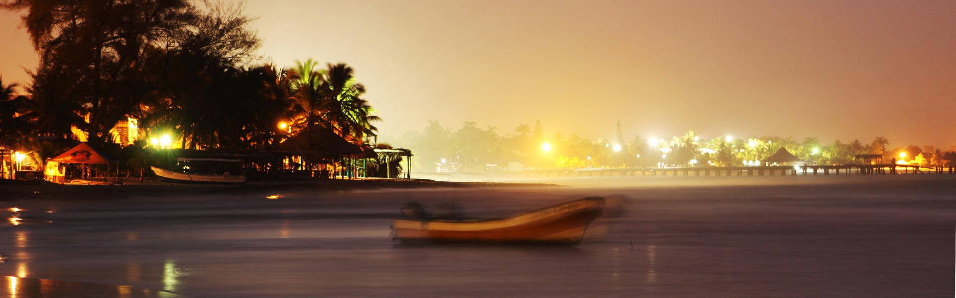 Hotel Tela Honduras Atardecer en la Playa